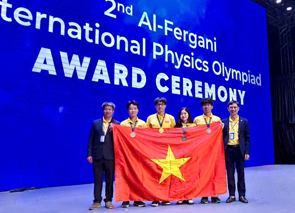 Học sinh Việt Nam đoạt 4/4 huy chương Olympic Vật lí Al-Fergani - ảnh 1