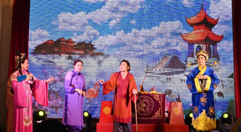 Kỷ niệm 50 năm Ngày truyền thống Đoàn Dân ca kịch Giải phóng khu Trung Trung Bộ - ảnh 3