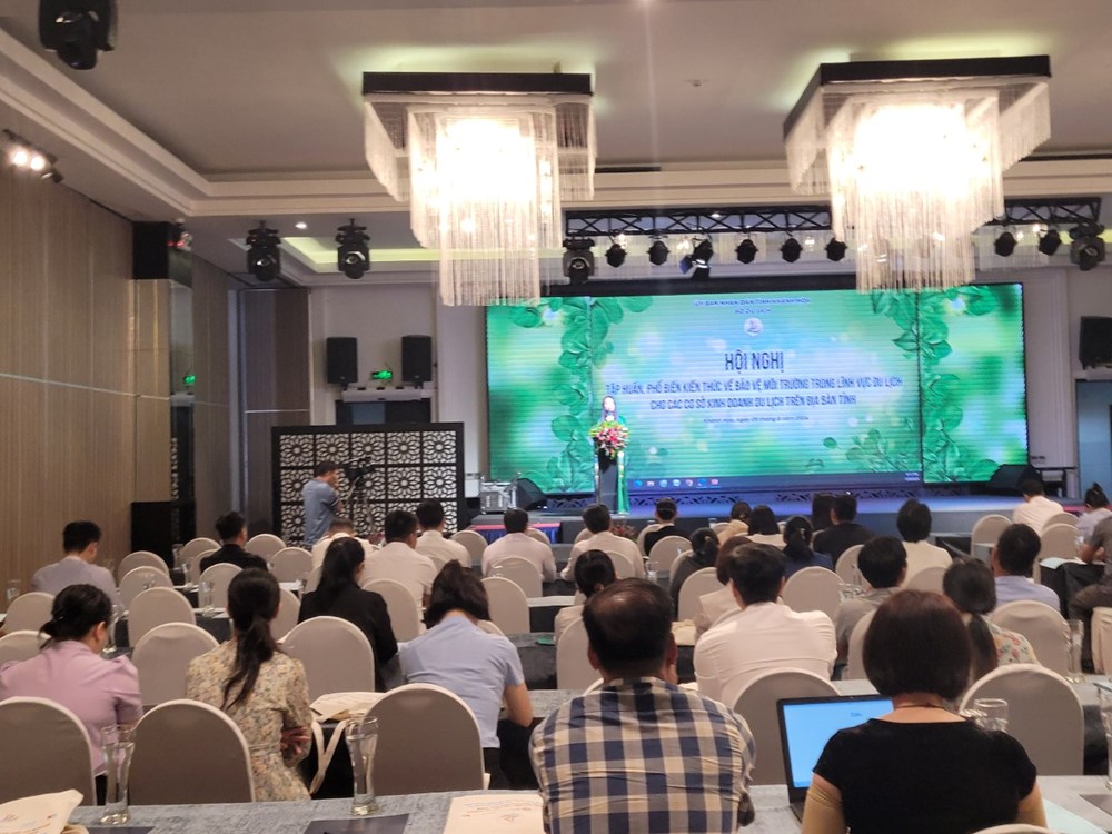 Phổ biến kiến thức bảo vệ môi trường trong lĩnh vực du lịch cho hơn 100 doanh nghiệp - ảnh 1