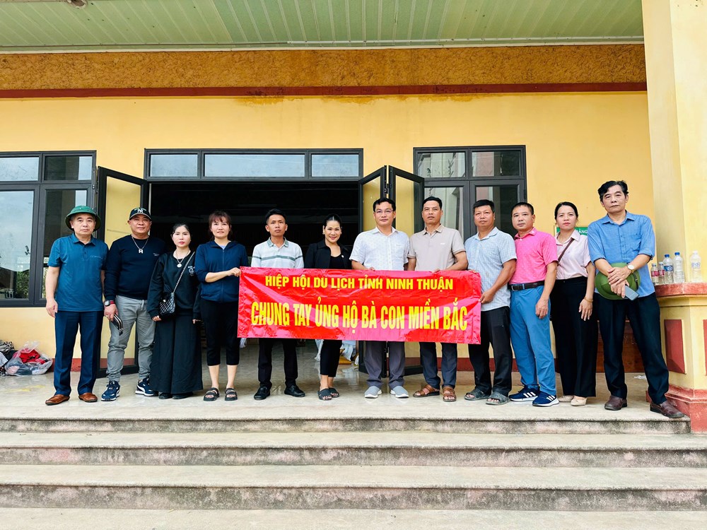 Hỗ trợ 200 triệu đồng cho đồng bào vùng lũ Yên Bái - ảnh 5