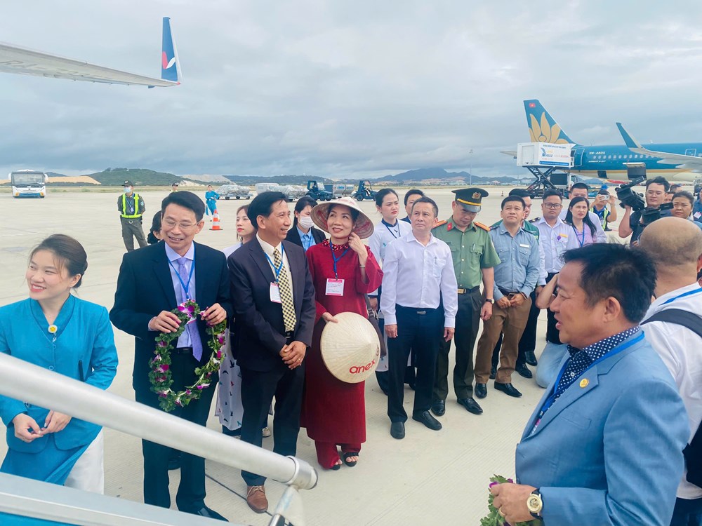 Khánh Hòa nồng nhiệt chào đón du khách xứ Bạch Dương trở lại - ảnh 2
