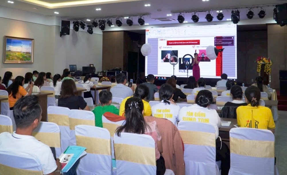 Ninh Thuận: Chăm lo đào tạo nguồn nhân lực du lịch - ảnh 3