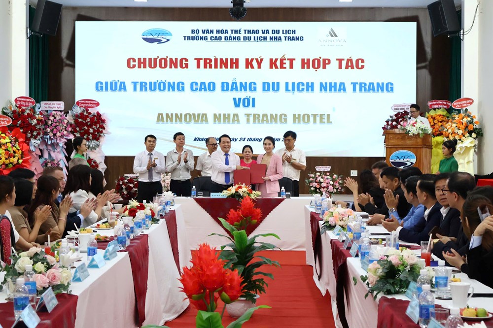 Khánh Hòa: Ký kết đào tạo nguồn nhân lực du lịch cho các doanh nghiệp - ảnh 1