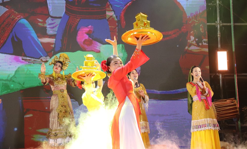 Khánh Hòa: Vinh danh Di tích Tháp Bà Pô Nagar và Nghề khai thác trầm hương - ảnh 12