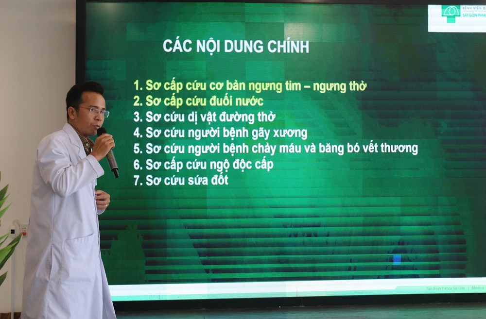 Khánh Hòa: Tổ chức tập huấn bơi lặn và cứu hộ chuyên nghiệp cho hơn 80 học viên - ảnh 1