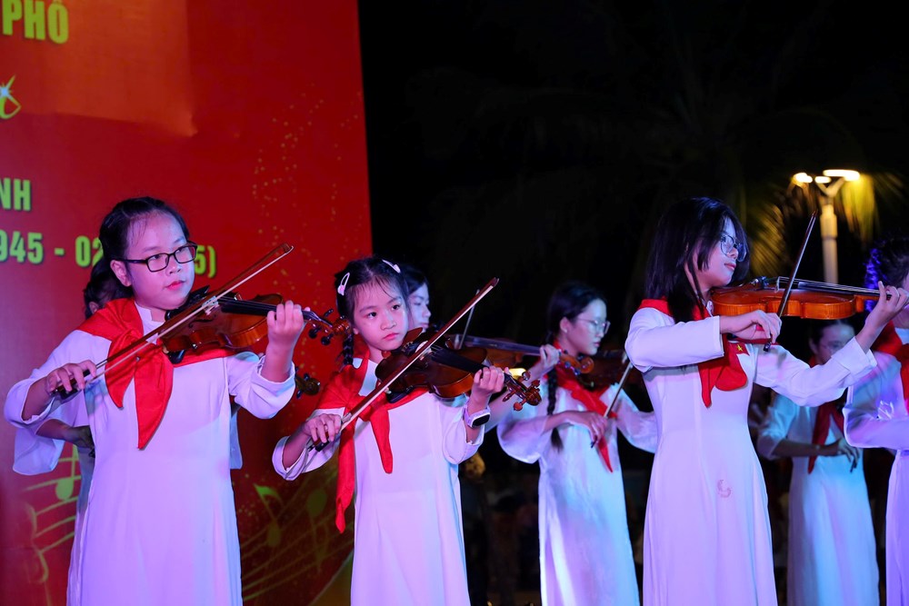 Khánh Hòa: Chương trình nghệ thuật “Tổ quốc trong tim” chào mừng Quốc khánh - ảnh 2