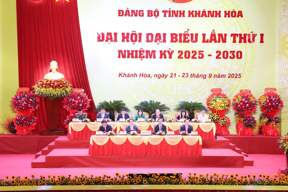 Bế mạc Đại hội đại biểu Đảng bộ tỉnh Khánh Hòa lần thứ I - ảnh 3