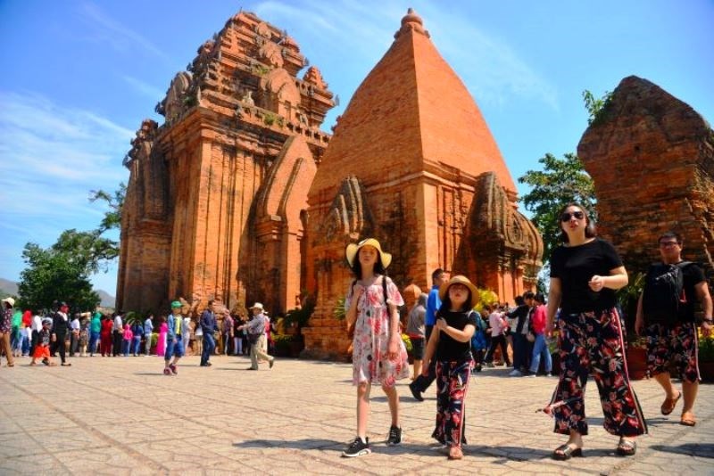 Khánh Hòa đón hơn 14,1 triệu lượt khách du lịch - ảnh 1