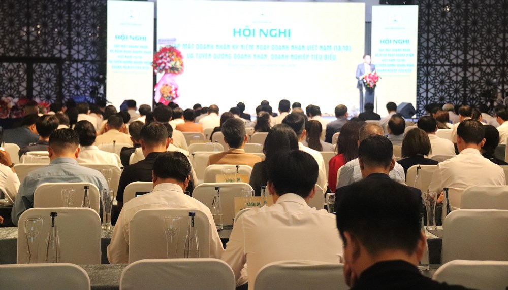 Khánh Hòa: Gặp mặt, vinh danh doanh nghiệp và doanh nhân tiêu biểu - ảnh 1