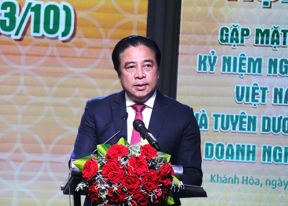 Khánh Hòa: Gặp mặt, vinh danh doanh nghiệp và doanh nhân tiêu biểu - ảnh 2