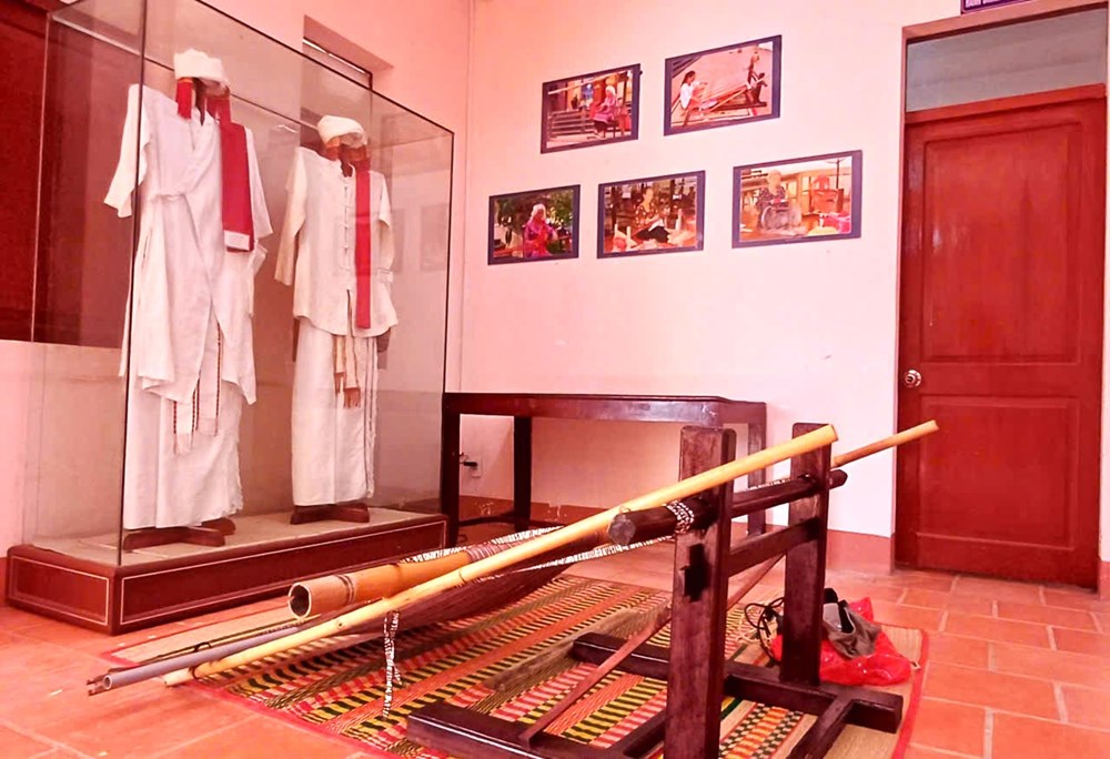 Khánh Hòa: Trưng bày, giới thiệu ảnh và các hiện vật về Lễ hội Katê - ảnh 2