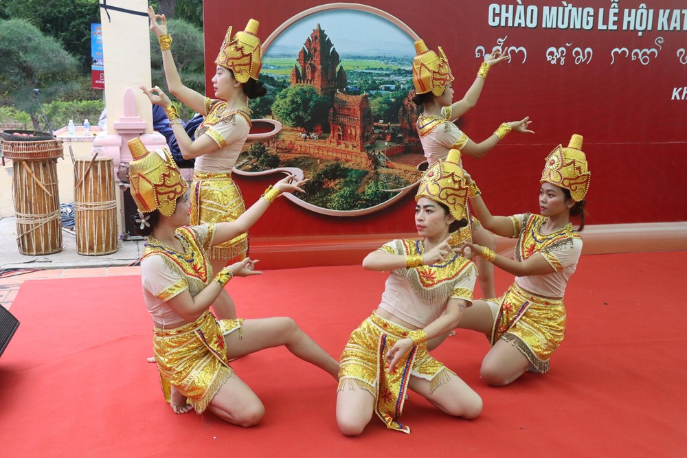 Khánh Hòa: Khai hội Katê 2025 - ảnh 6