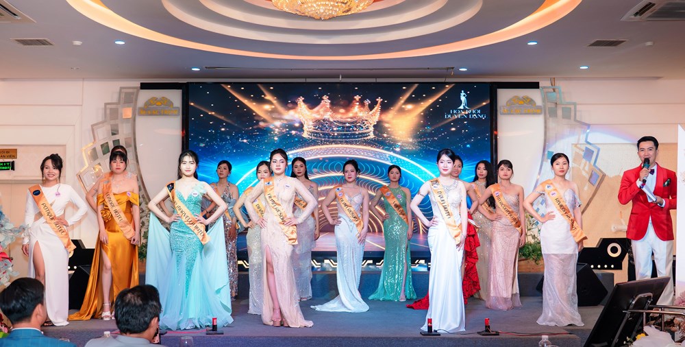  Cuộc thi “Hoa khôi duyên dáng” tôn vinh nét duyên thầm nghề buồng phòng - ảnh 3