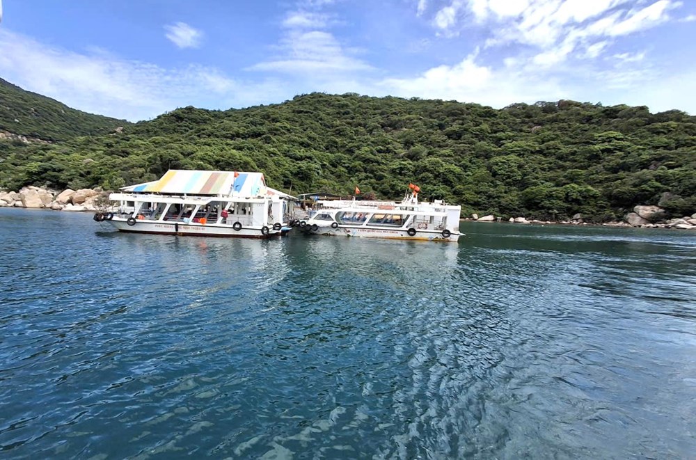 Ngành Du lịch Khánh Hòa chủ động ứng phó với bão Kalmaegi - ảnh 3