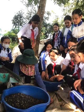 Đất đỏ bazan kể chuyện ước mơ học trò - ảnh 6