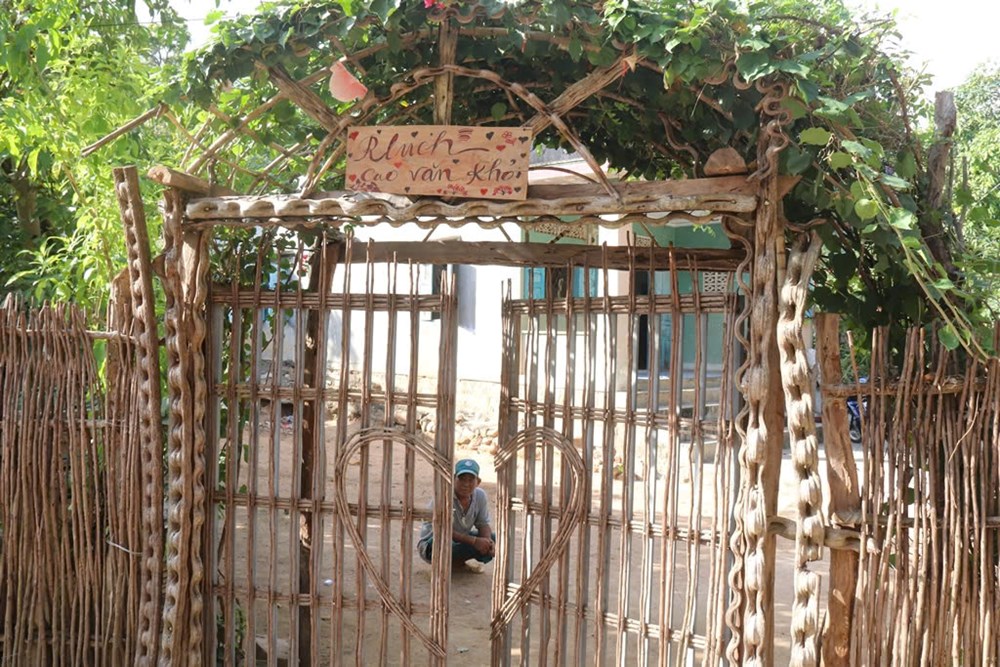 Khánh Hòa: Người Raglai Cầu Gãy làm hàng rào đẹp, xây dựng nông thôn mới - ảnh 9