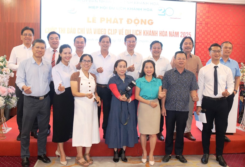 Phát động Cuộc thi “Du lịch Khánh Hòa - Bức tranh đa sắc“ - ảnh 2