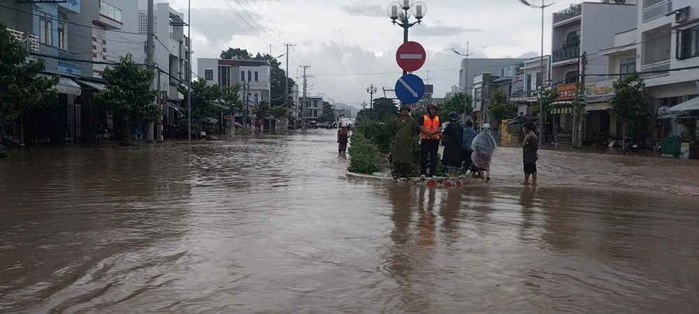 Khánh Hòa: Mưa lũ, sạt lở khiến 7 người chết, 1 người mất tích, 19 người bị thương - ảnh 3