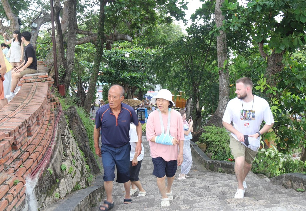 Khánh Hòa: Kích cầu để du lịch “cất cánh” vươn lên tầm cao mới - ảnh 6