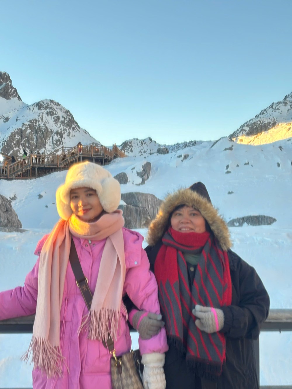 Núi tuyết Ngọc Long: “Kỳ quan băng giá” giữa lòng phố Lệ Giang - ảnh 2