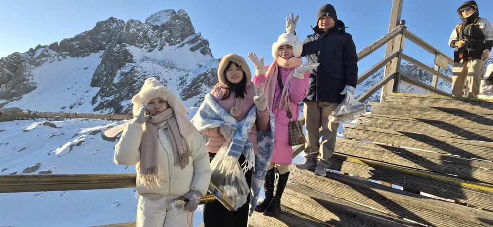 Núi tuyết Ngọc Long: “Kỳ quan băng giá” giữa lòng phố Lệ Giang - ảnh 3