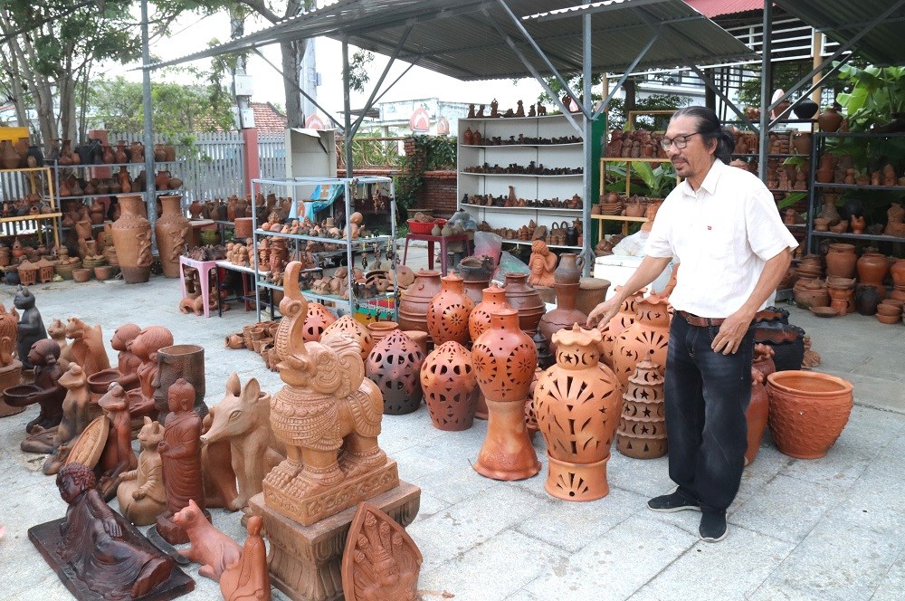 Khánh Hòa: Tiếp sức di sản, trao 60 chứng chỉ nghề gốm Chăm cho thế hệ kế cận - ảnh 6