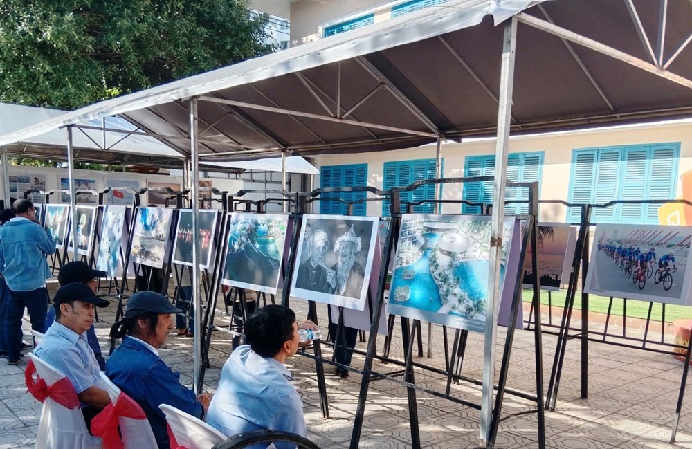 Khánh Hòa: Tổ chức chuỗi hoạt động văn hóa đặc sắc mừng Tết Bính Ngọ 2026 - ảnh 1