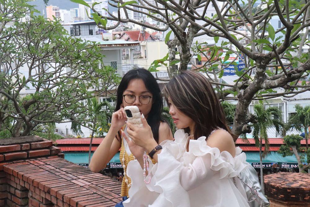 Dàn KOLs quốc tế khám phá sức hút du lịch Khánh Hòa - ảnh 7