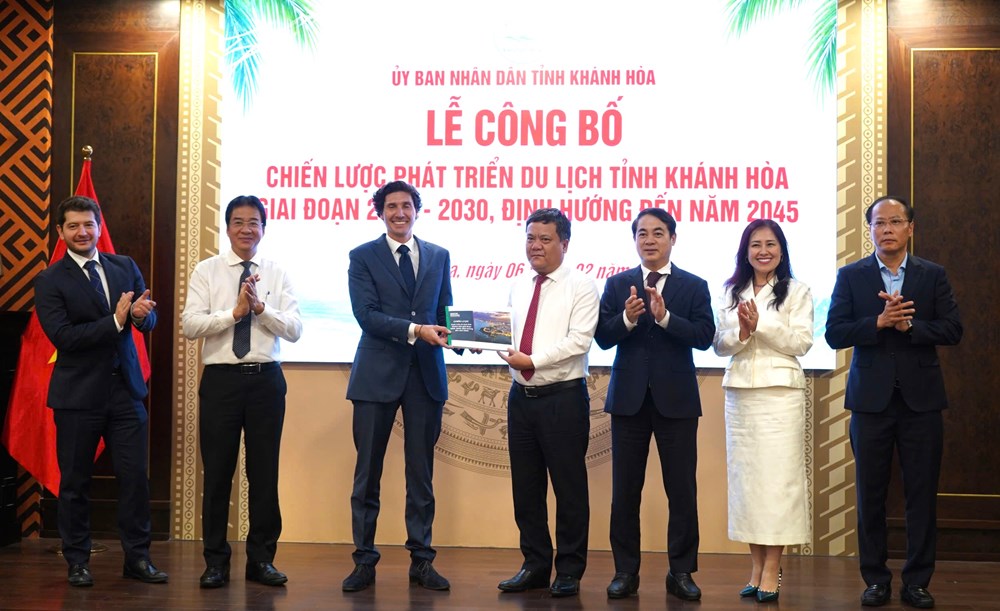 Khánh Hòa đặt mục tiêu đón 33 triệu lượt khách vào năm 2030 - ảnh 1