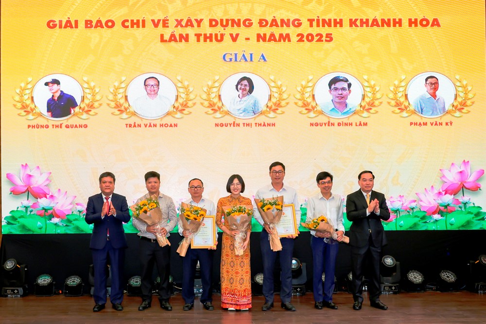 Lễ trao Giải Báo chí về xây dựng Đảng tỉnh Khánh Hòa lần thứ V - 2025 - ảnh 2