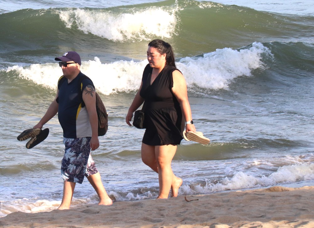 Khánh Hòa: Rộn ràng sắc Xuân, thu hút đông đảo du khách - ảnh 3