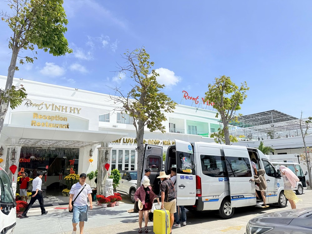 Du lịch Khánh Hòa bùng nổ, đón hơn 1 triệu lượt khách dịp Tết Bính Ngọ 2026 - ảnh 12