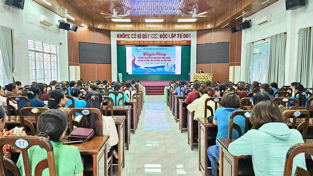 Phụ nữ Gia Lai tích cực tuyên truyền, hướng về ngày hội toàn dân - ảnh 1