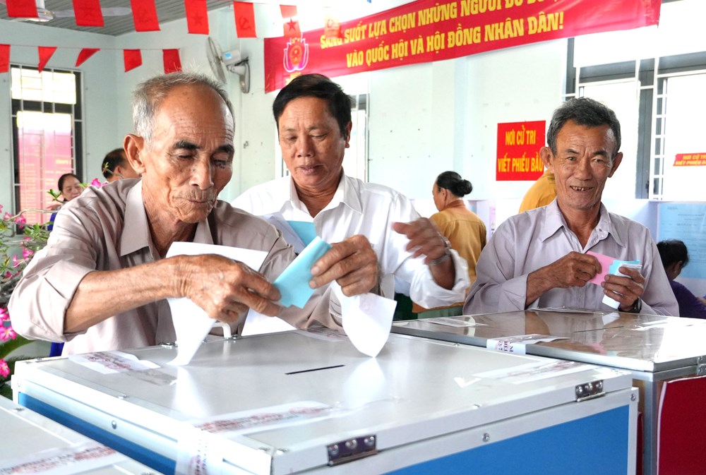 Khánh Hòa: Cử tri gửi gắm kỳ vọng vào dự án Điện hạt nhân trong ngày bầu cử - ảnh 1