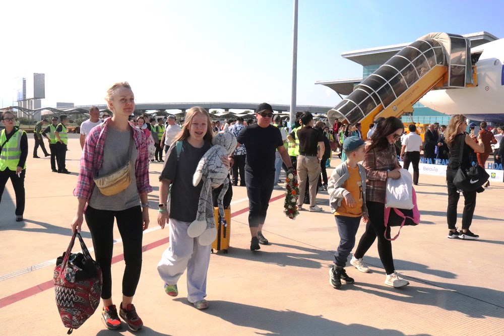 Khánh Hòa triển khai hiệu quả mô hình "Hàng không - Du lịch" - ảnh 5