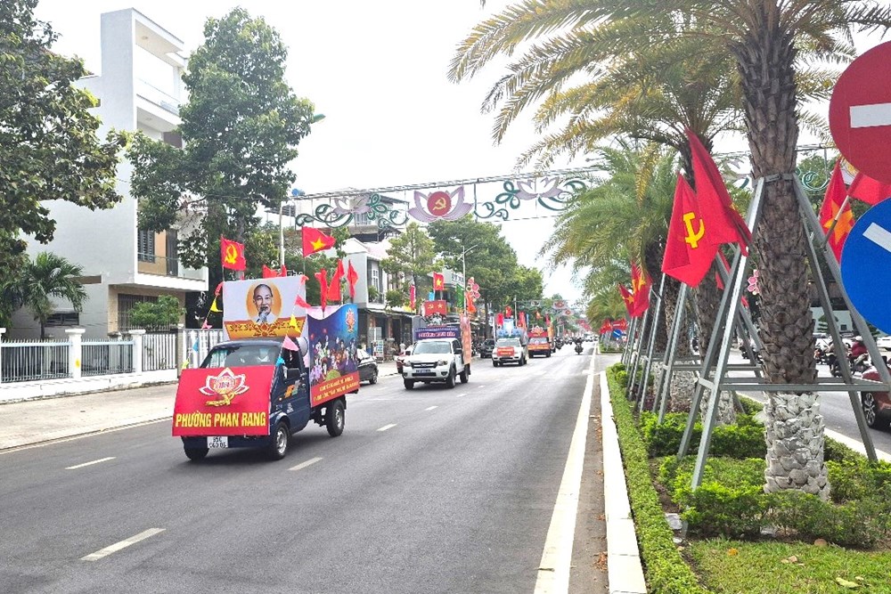 Khánh Hòa: Rực rỡ đoàn xe lưu động tôn vinh Ngày Văn hóa các dân tộc Việt Nam 2026 - ảnh 1