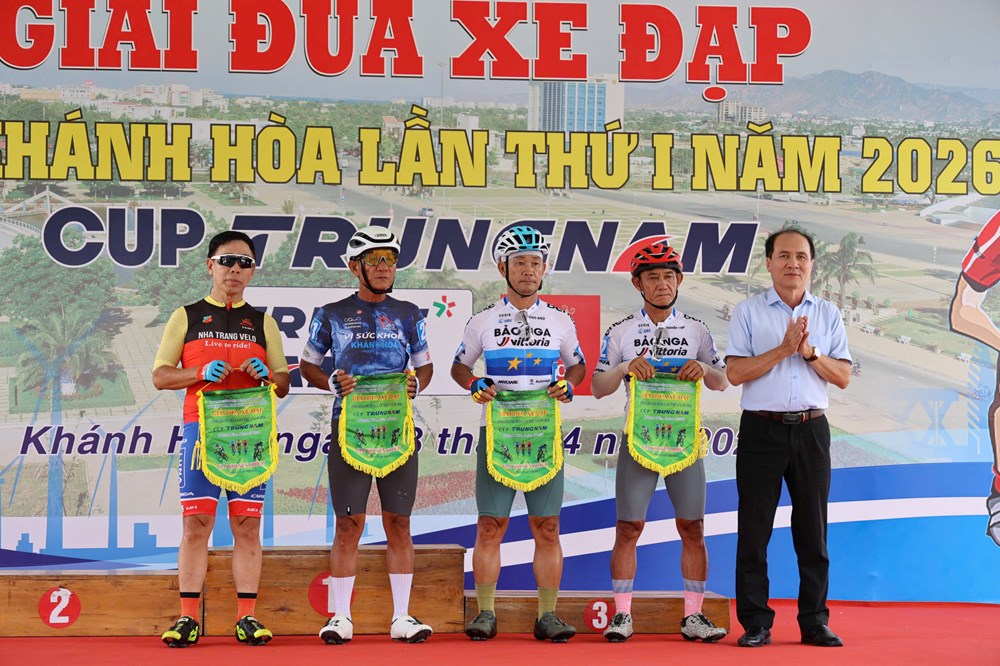 Sôi nổi Giải đua xe đạp tỉnh Khánh Hoà lần thứ I năm 2026 - ảnh 3