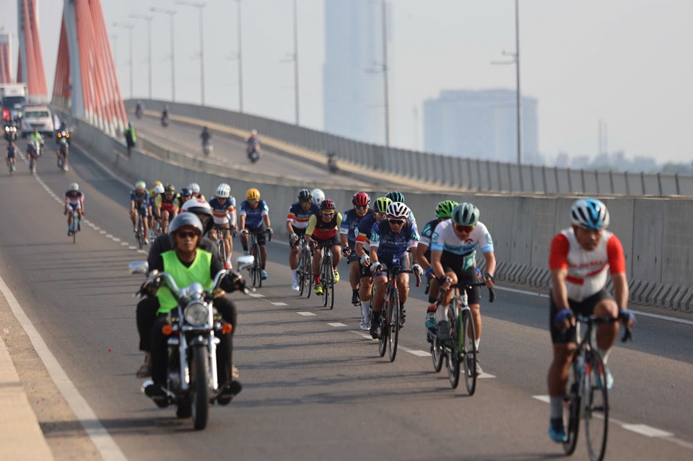 Sôi nổi Giải đua xe đạp tỉnh Khánh Hoà lần thứ I năm 2026 - ảnh 1