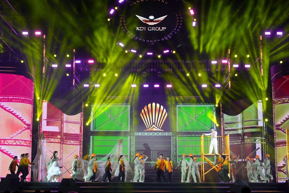 KDI Group bùng nổ cảm xúc trong đêm nghệ thuật kỷ niệm 10 năm - ảnh 5
