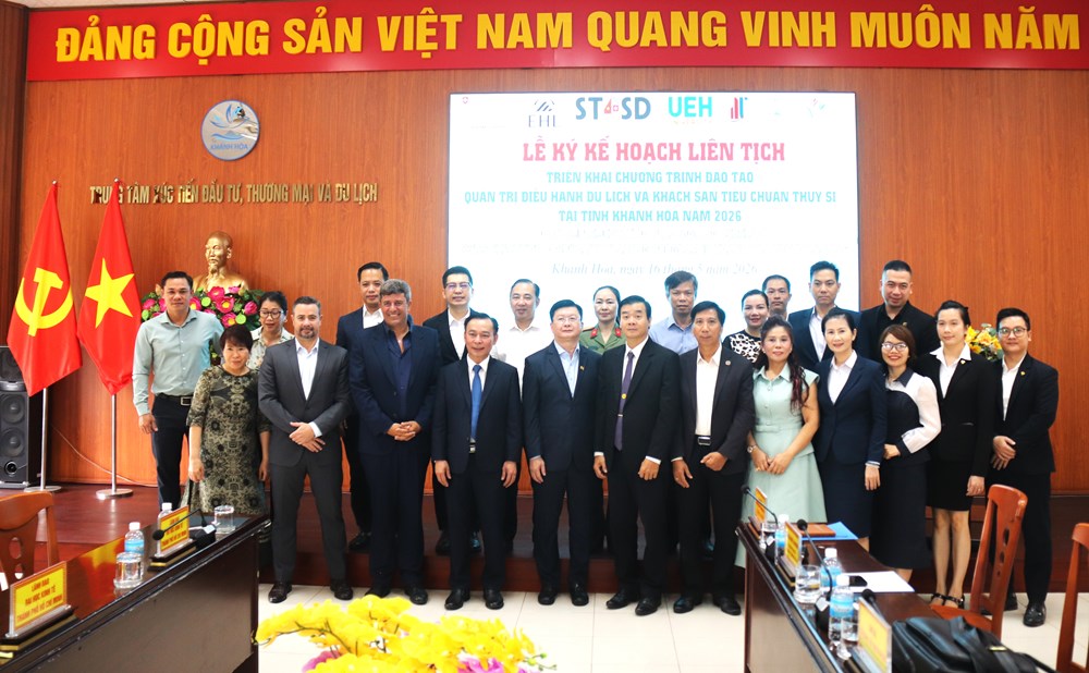Khánh Hòa triển khai đào tạo nhân lực khách sạn chuẩn Thụy Sĩ - ảnh 7