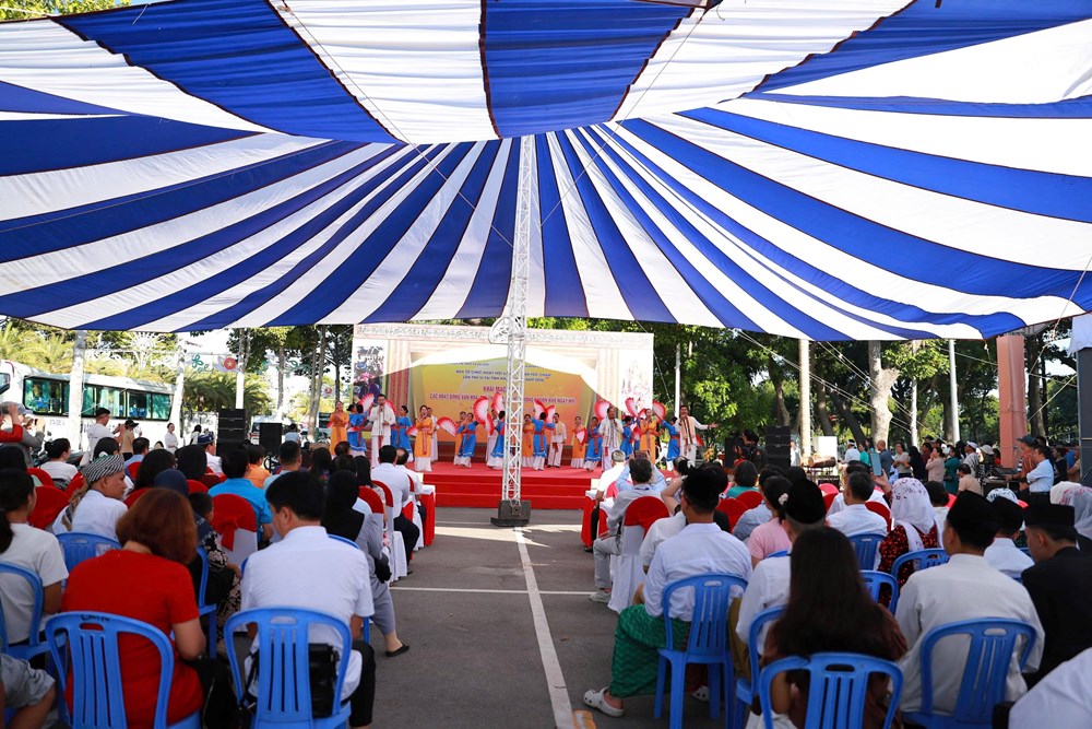 Khai mạc các hoạt động văn hóa, thể thao, du lịch Ngày hội Văn hóa dân tộc Chăm - ảnh 1