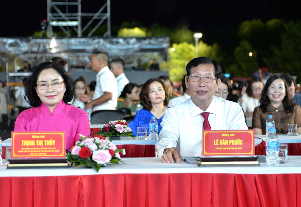 Bế mạc Ngày hội Văn hóa dân tộc Chăm lần thứ VI năm 2026 - ảnh 1