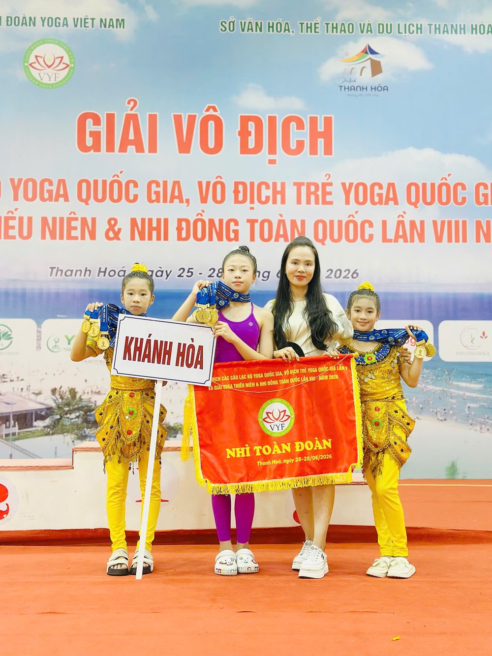 Yoga Khánh Hòa xuất sắc giành ngôi Á quân toàn đoàn các giải vô địch quốc gia - ảnh 1