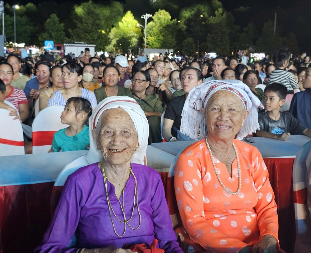 Bế mạc Ngày hội Văn hóa dân tộc Chăm lần thứ VI năm 2026 - ảnh 8
