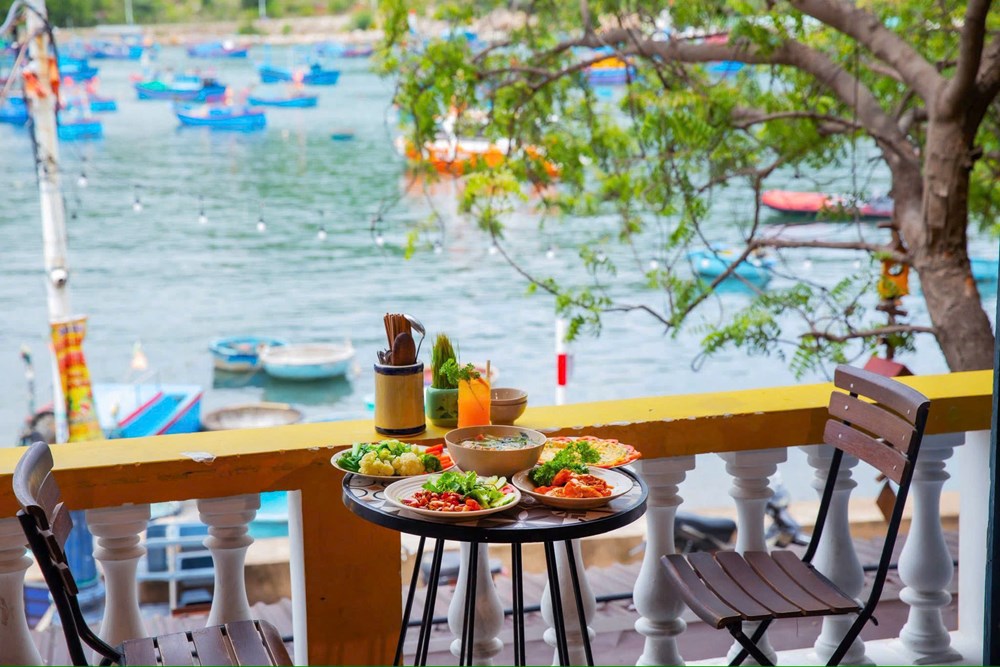 Quán Bà Hương - Nét hoài cổ và tinh hoa ẩm thực của làng chài xưa - ảnh 2