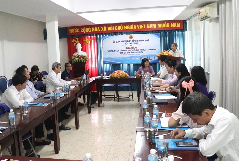 Khánh Hòa: Khẩn trương tháo gỡ “điểm nghẽn” thủ tục hành chính - ảnh 1