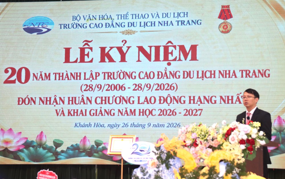 Trường CĐDL Nha Trang đón nhận Huân chương Lao động hạng Nhất - ảnh 4