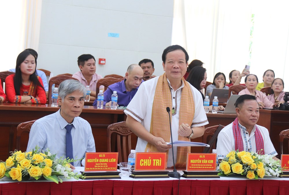 Bảo tồn nghệ thuật làm gốm Chăm gắn với sinh kế cộng đồng - ảnh 4