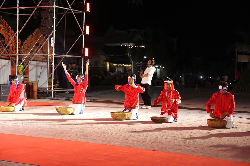  Tôn vinh di sản, đánh thức tiềm năng du lịch - ảnh 7