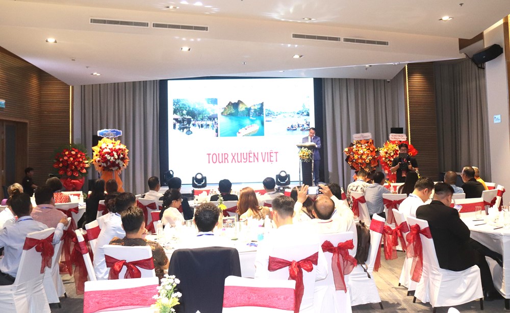 Ra mắt tour du lịch xuyên Việt 39 ngày 38 đêm tại Khánh Hòa - ảnh 1